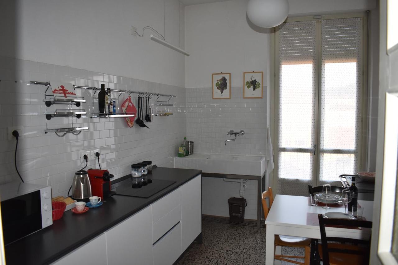 La Mascarella Apartment Алба Екстериор снимка
