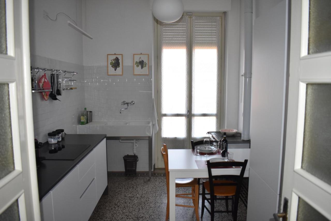 La Mascarella Apartment Алба Екстериор снимка