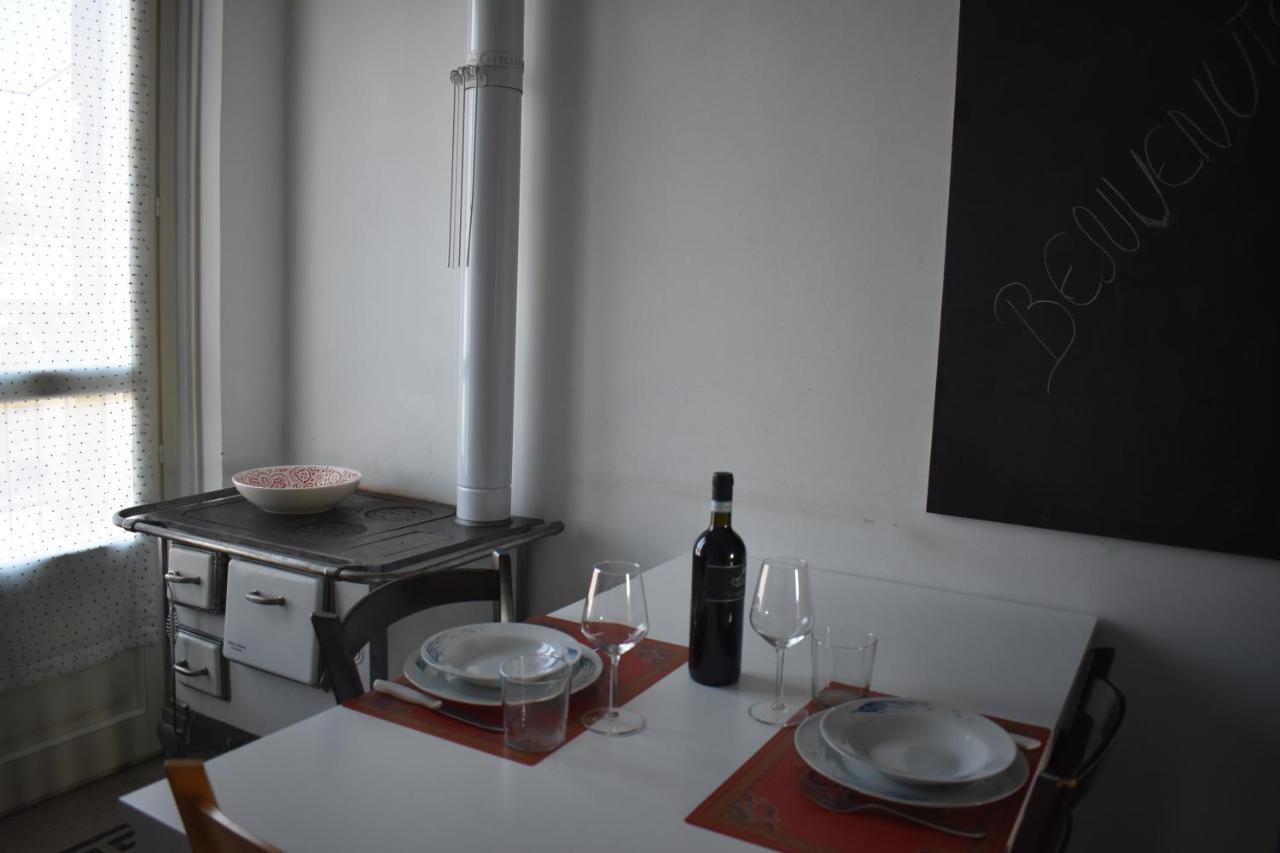 La Mascarella Apartment Алба Екстериор снимка